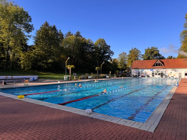 Freibad im Oktober